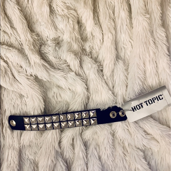 NWT Hot Topic stud leather bracelet - Picture 2 of 4